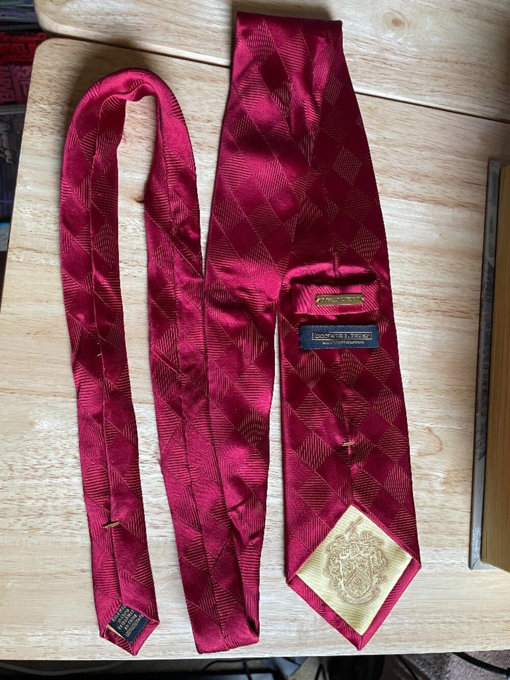 Hand tailored Men's Tie